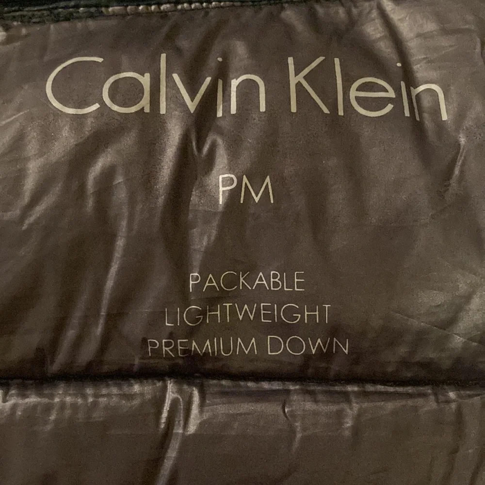 Calvin Klein Packable Lightweight premium down Emerald jacket. Sz PM
